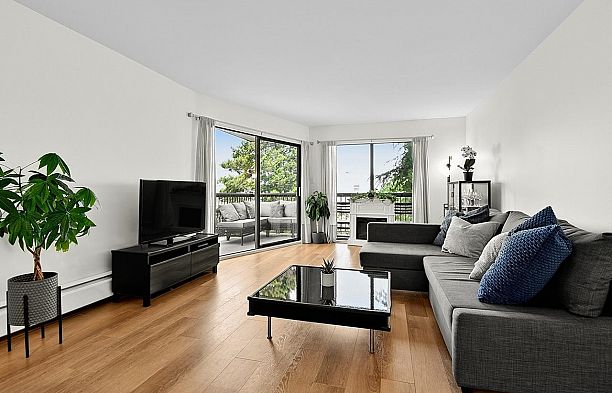 330 1844 W 7th Avenue Kitsilano