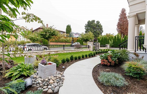 1196 W 48th Avenue South Granville