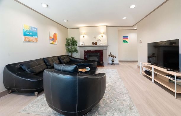 3870 W 17th Avenue Dunbar