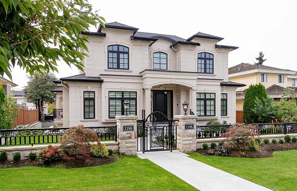 1196 W 48th Avenue South Granville