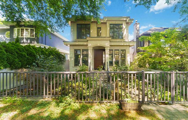 3537 W 18th Avenue Dunbar