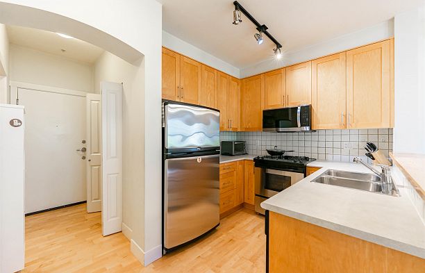 2303 4625 Valley Drive Quilchena