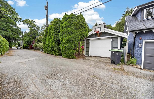 3884 W 20th Avenue Dunbar