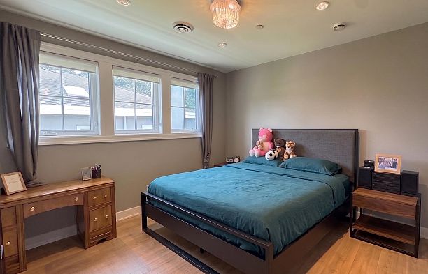 1028 W 58th Avenue South Granville
