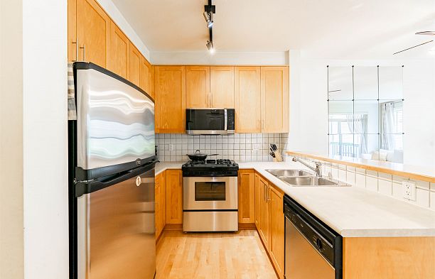 2303 4625 Valley Drive Quilchena