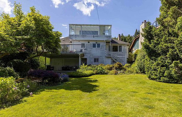 4355 W 3rd Avenue Point Grey