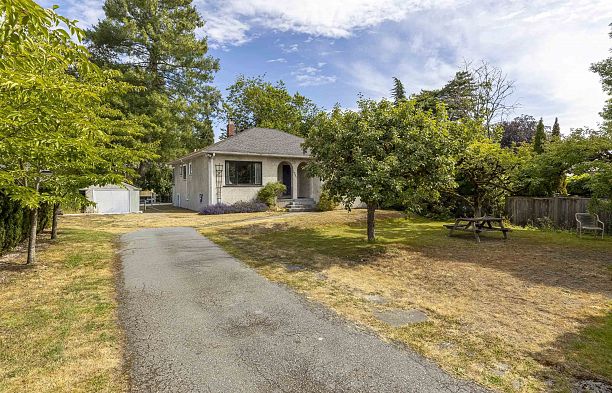 4691 W 5th Avenue Point Grey