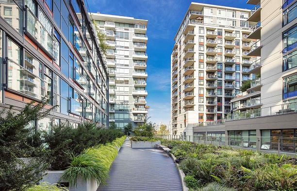 312 159 W 2nd Avenue False Creek