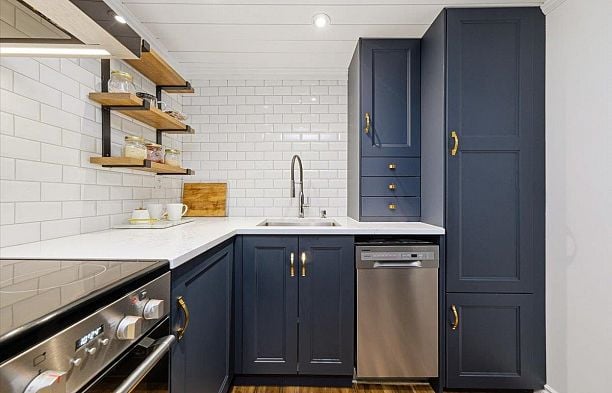 107 2455 York Avenue Kitsilano