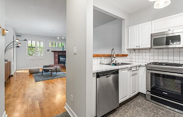 204 2525 Quebec Street Mount Pleasant VE