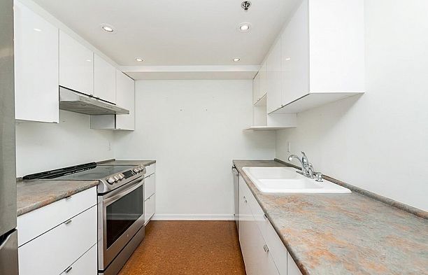 1304 283 Davie Street Yaletown