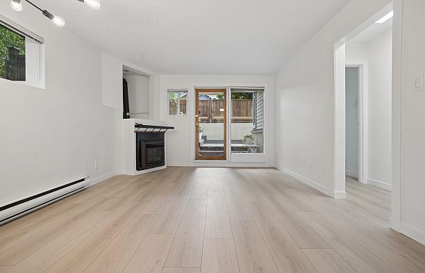 3 3250 W 4th Avenue Kitsilano