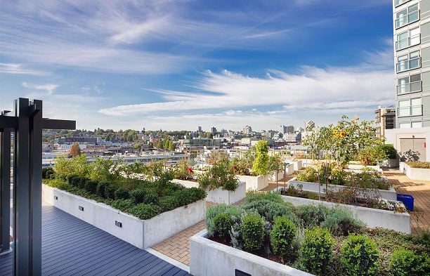 312 159 W 2nd Avenue False Creek