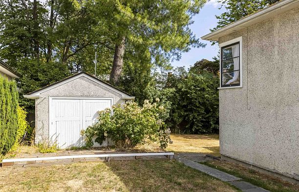 4691 W 5th Avenue Point Grey