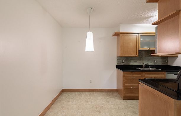 203 3680 W 7th Avenue Kitsilano