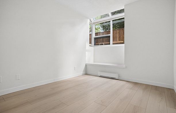 3 3250 W 4th Avenue Kitsilano