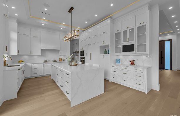 2246 W 20th Avenue Arbutus
