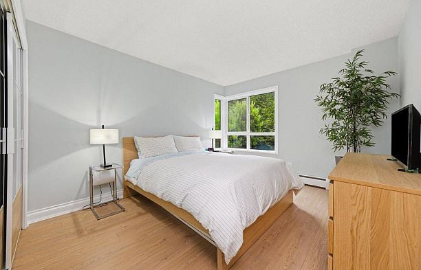 107 2455 York Avenue Kitsilano