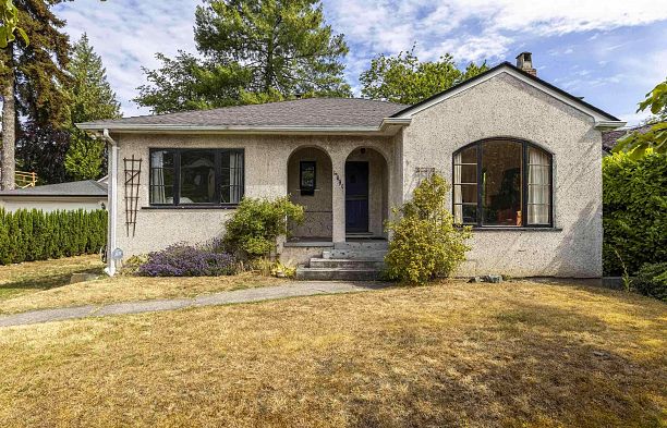 4691 W 5th Avenue Point Grey