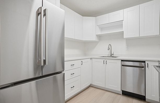 3 3250 W 4th Avenue Kitsilano