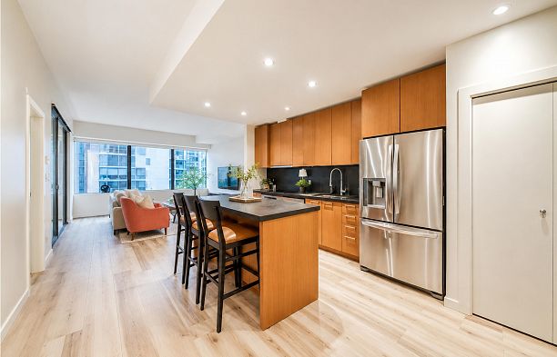 915 1333 W Georgia Street Coal Harbour