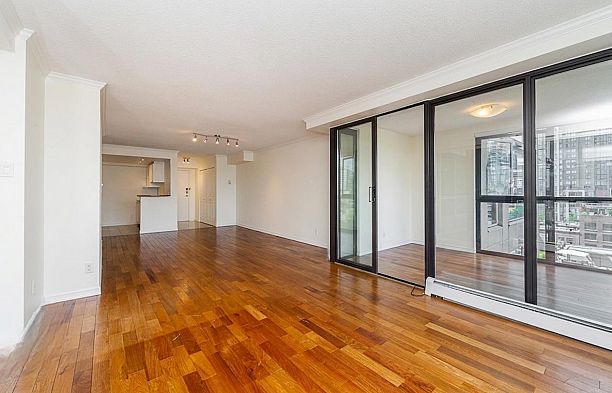 1304 283 Davie Street Yaletown