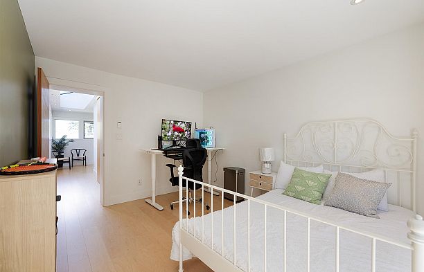 4888 Trafalgar Street MacKenzie Heights