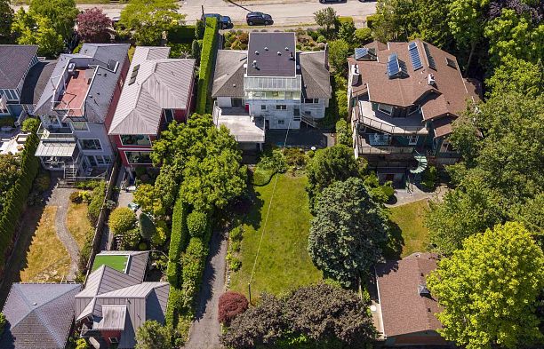 4355 W 3rd Avenue Point Grey