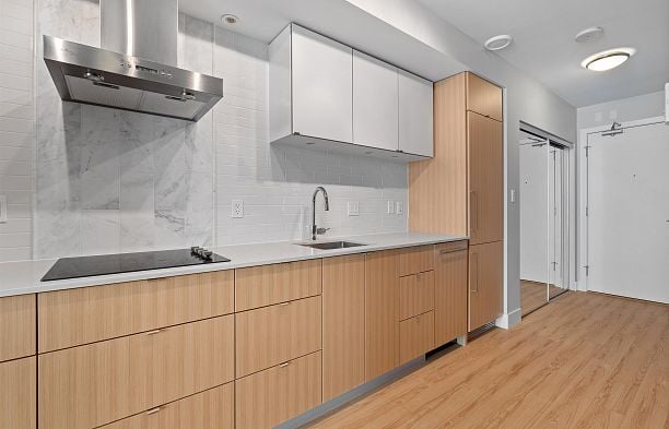 523 159 W 2nd Avenue False Creek
