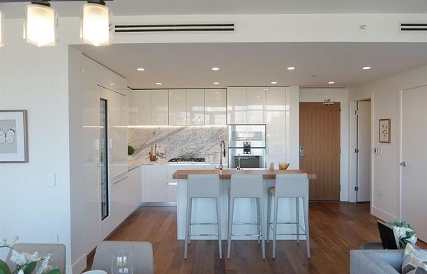 505/506 375 W 59th Avenue South Cambie