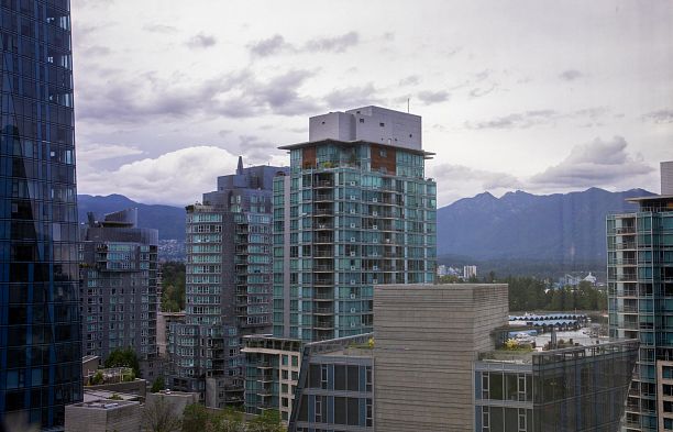 915 1333 W Georgia Street Coal Harbour