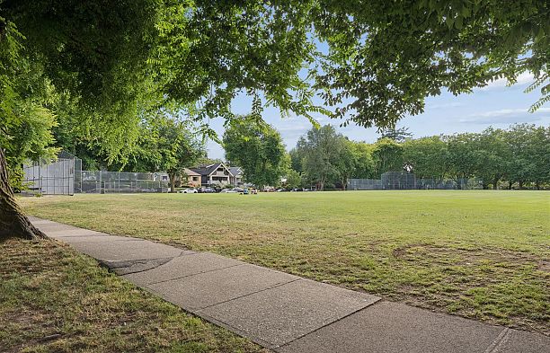 3 3250 W 4th Avenue Kitsilano
