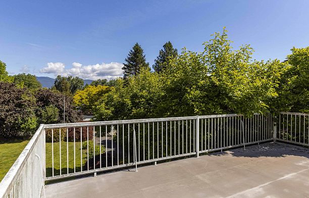 4355 W 3rd Avenue Point Grey