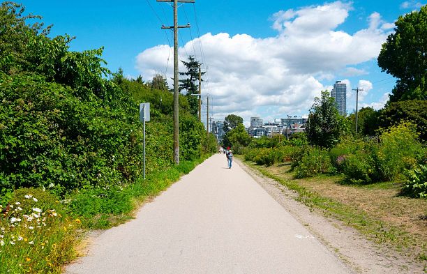 207 1990 W 6th Avenue Kitsilano