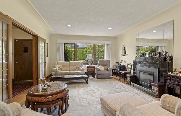 4355 W 3rd Avenue Point Grey