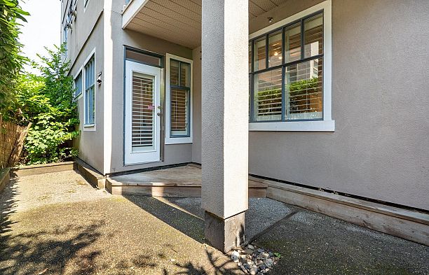 204 2525 Quebec Street Mount Pleasant VE