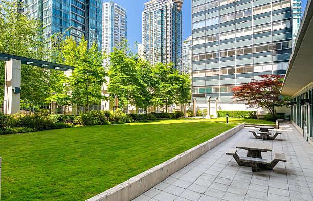 2603 1239 W Georgia Street Coal Harbour