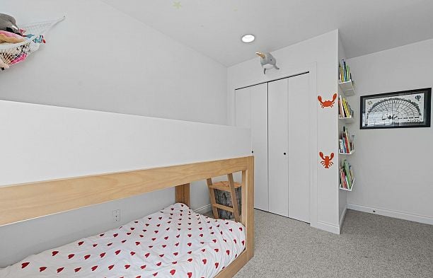 1987 W 13th Avenue Kitsilano