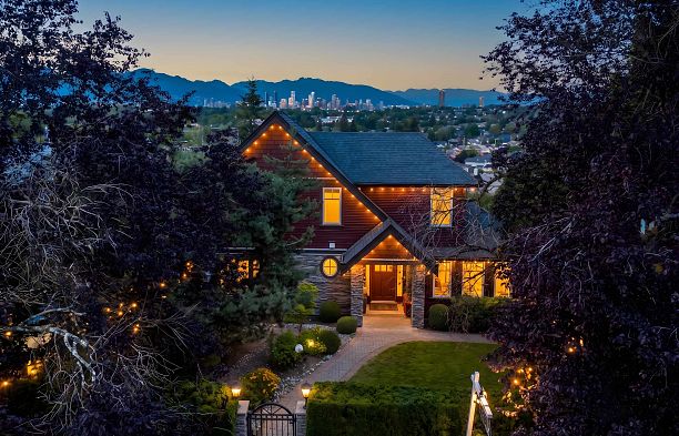 3936 Quesnel Drive Arbutus