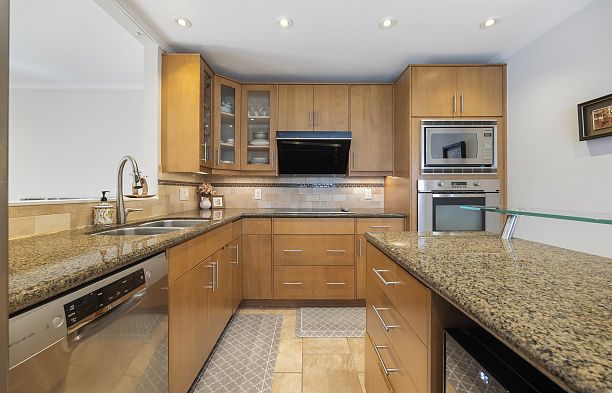 3608 W 7th Avenue Kitsilano