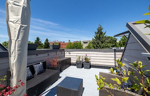 217 455 E 16th Avenue Mount Pleasant VE