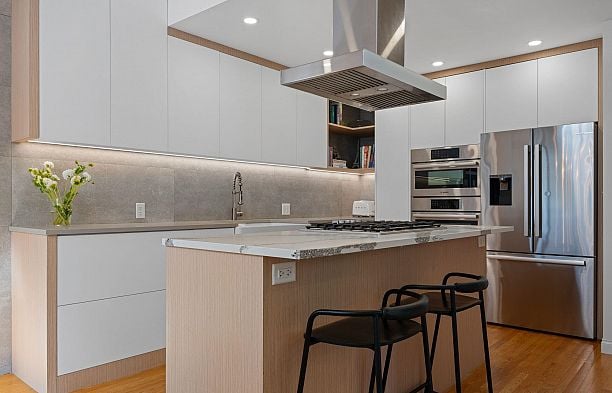 1987 W 13th Avenue Kitsilano
