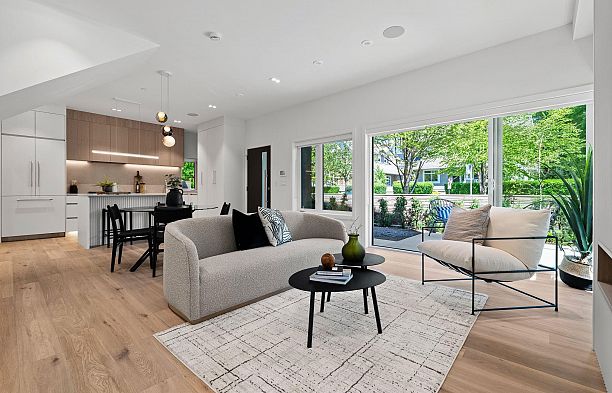 5489 Larch Street Kerrisdale