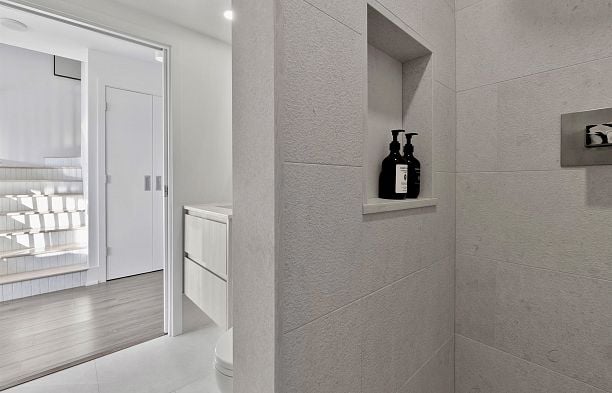 713 1887 Crowe Street False Creek