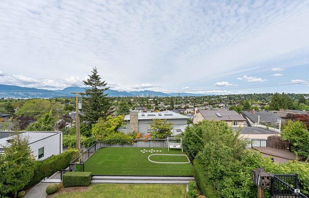 3936 Quesnel Drive Arbutus