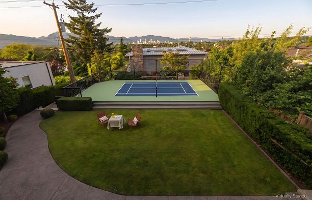 3936 Quesnel Drive Arbutus