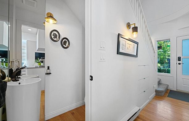 1987 W 13th Avenue Kitsilano