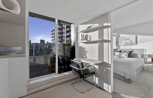 713 1887 Crowe Street False Creek