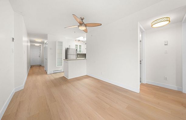 404 1562 W 5th Avenue False Creek