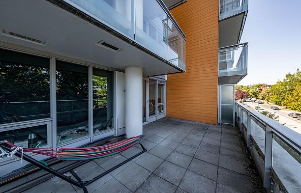 512 433 SW Marine Drive Marpole